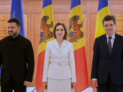 Nicușor Dan, Maia Sandu și Zelenski, - Foto: Profimedia Images