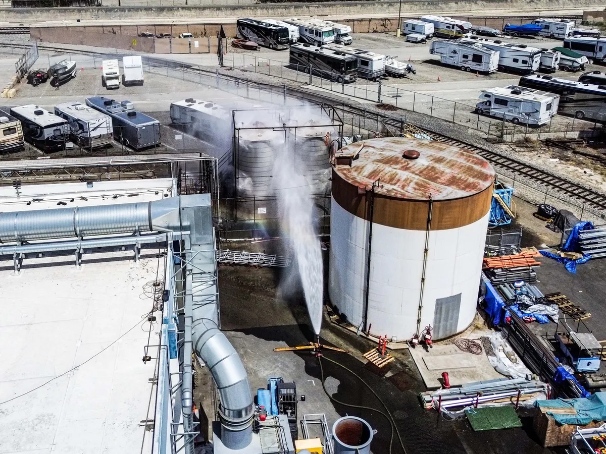 Rezervor de substanțe chimice din Garden Grove - Foto: Profimedia Images
