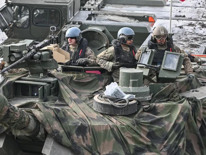 România, cea mai mare creștere a cheltuielilor militare. Mai vrem 5.000.000000€ de la UE pentru arme - Foto: Profimedia Images (imagine cu rol ilustrativ)