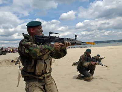 Soldați britanici - Foto: Profimedia Images