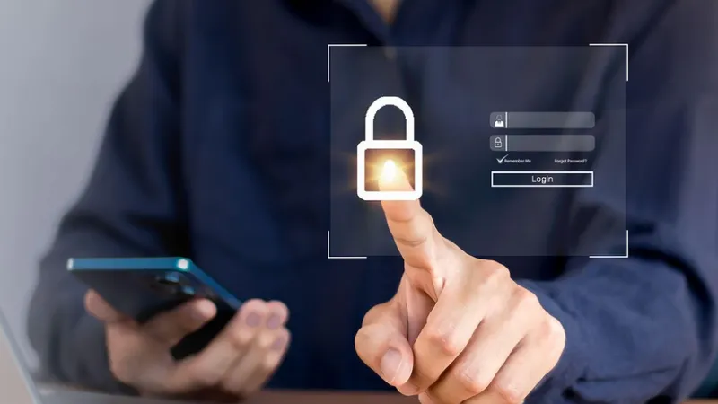 Breșă de securitate gravă în administrația Trump. Datele private și parolele, la liber pe internet - Foto: Profimedia images