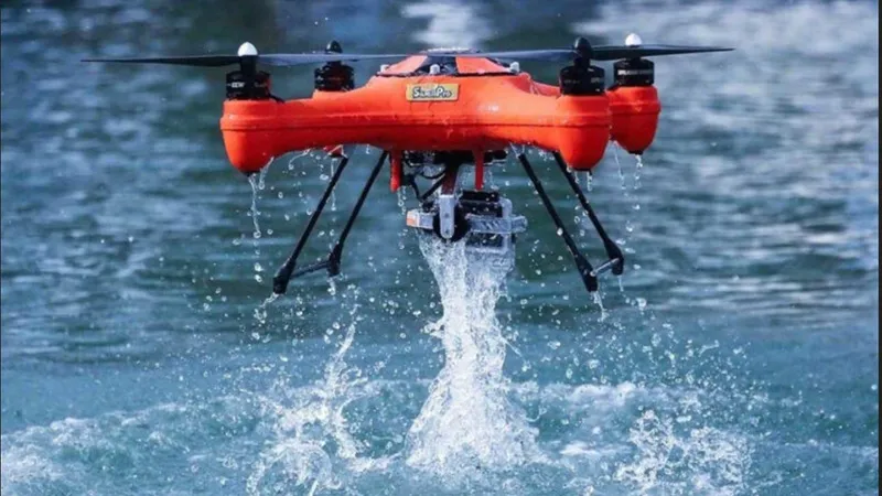Un student român din Republica Moldova a construit o dronă care funcționează în aer și sub apă - Foto: independent.md