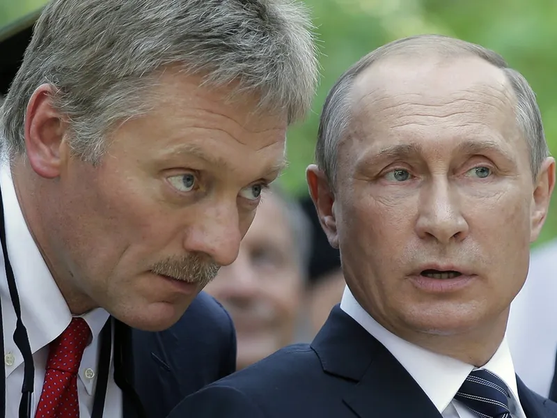 Dimitri Peskov și Vladimir Putin - Foto: Profimedia Images