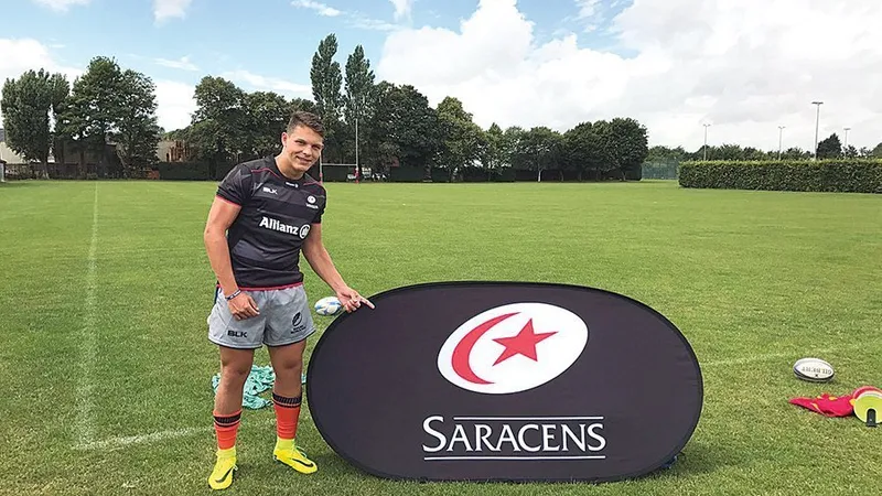 Petre a fost singurul junior român care a participat la un stagiu de pregătire organizat de celebra echipă engleză Saracens