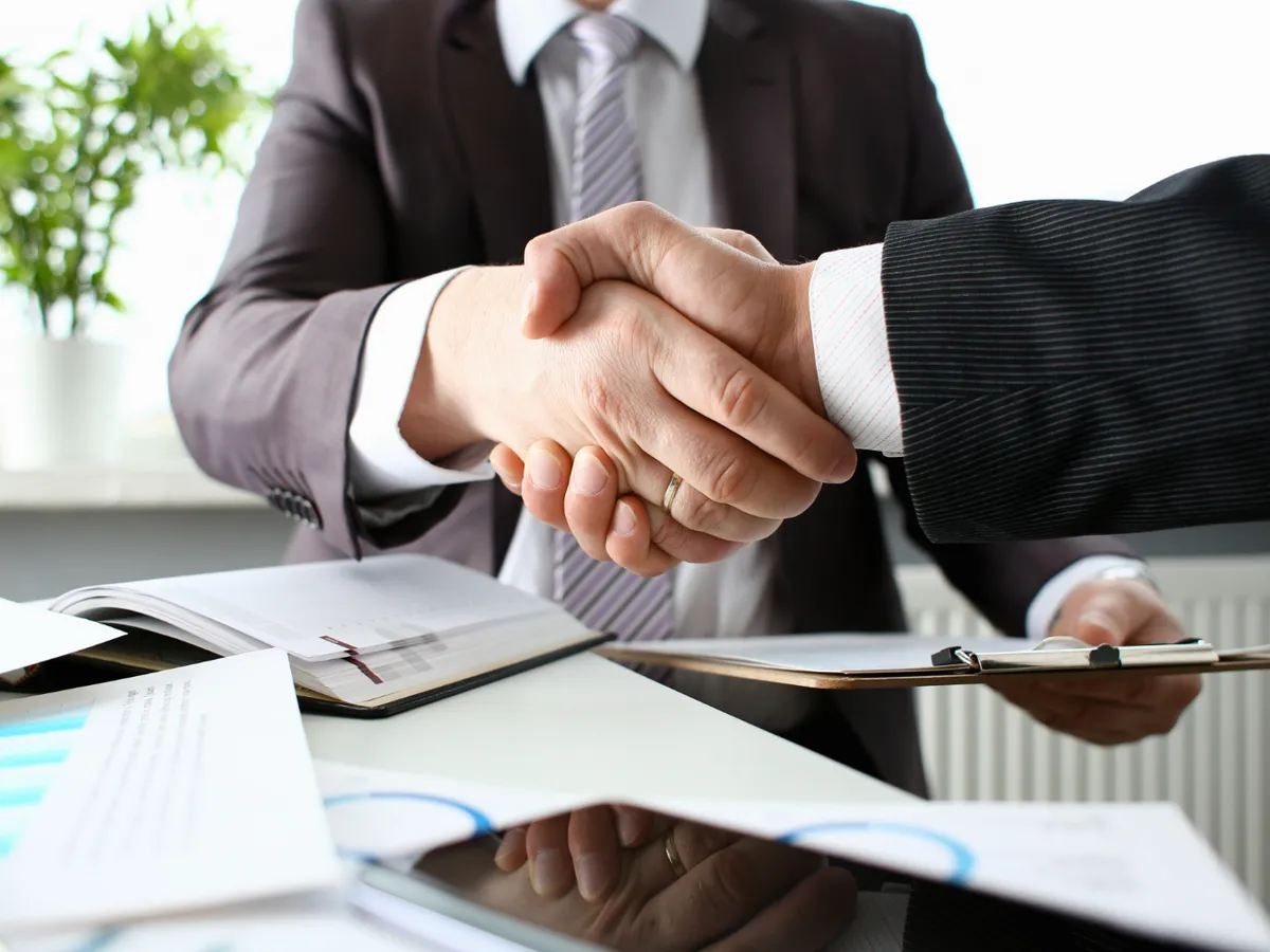 Valentin Lazea, BNR: Nu te poți numi antreprenor de succes dacă produsele și serviciile tale otrăvesc mințile