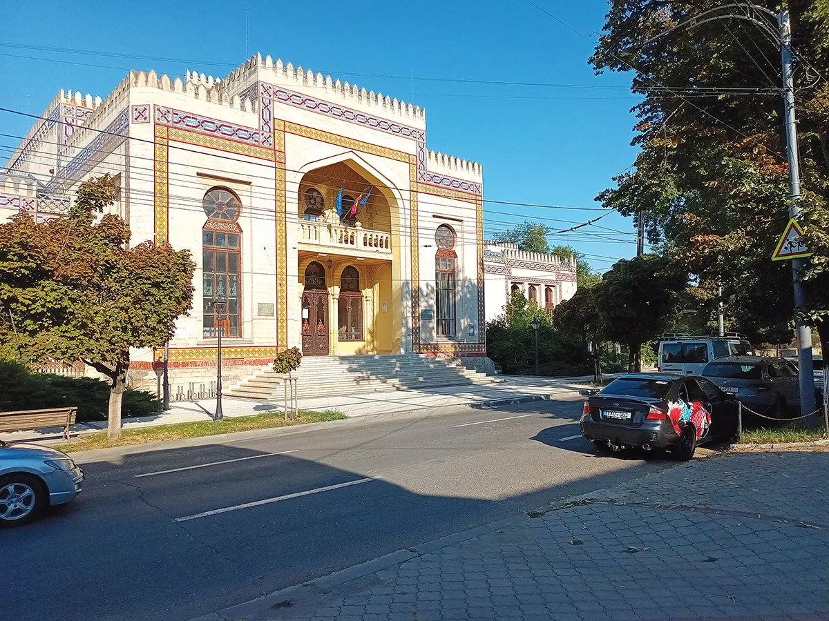 Muzeul de Etnografie și Istorie Naturală, una dintre cele mai frumoase clădiri de secol al XIX-lea din Chișinău