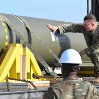 Bomba americană GBU-57, ce distruge zonele subterane din programului nuclear al Iranului-Foto: Profimedia Images