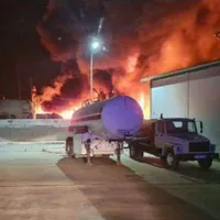 Explozie uriașă la o rafinărie de petrol a Lukoil din Krasnodar, Rusia după un atac cu drone - Foto: X/ @VictorKvert2008