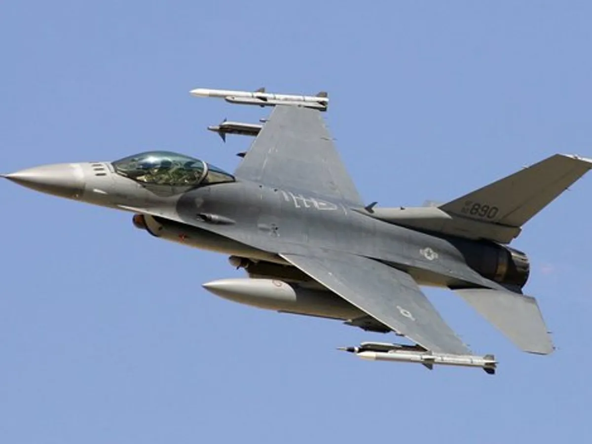VIDEO Kievul a cerut SUA avioane F-16. „Nu acum. Piloții ucraineni nici le-ar putea conduce” / Quora