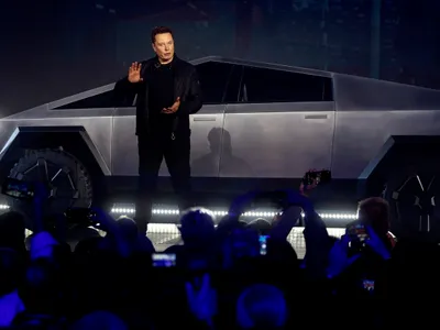 În 2019, la lansarea modelului Cybertruck, Elon Musk era optimist - Foto: Profimedia Images