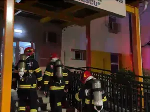 Pompierii au stins incendiul de la Spitalul Robănescu Foto: captură video IGSU