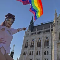 AUR vrea sî inițieze o lege anti-LGBT pe modelul celei din Ungaria /Foto: euronews