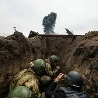 Război, ziua 61: 13 tancuri rusești și 3 avioane, doborâte la Donețk. Asediul continuă în Mariupol / Cartierul general al forțelor ucrainene