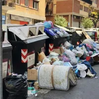 Primăria S2: Costuri mai mari pentru locuitorii care nu și-au încheiat contract la salubritate/FOTO: npr.org