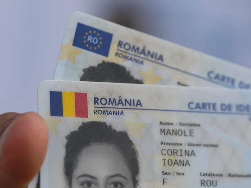 Buletine noi, pentru români. Cartea Electronică de Identitate se va emite începând cu 20 martie - Foto: INQUAM PHOTOS / Octav Ganea