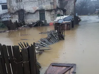Cod portocaliu de inundații/Foto: you tube