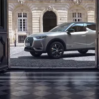 Dezvoltat pe platforma CMP (Common Modular Platform) a Grupului PSA, DS 3 Crossback îi ia locul celei mai vândute citadine cu tendințe premium a mărcii, DS3, după nouă ani, și pune pe gânduri concurența.