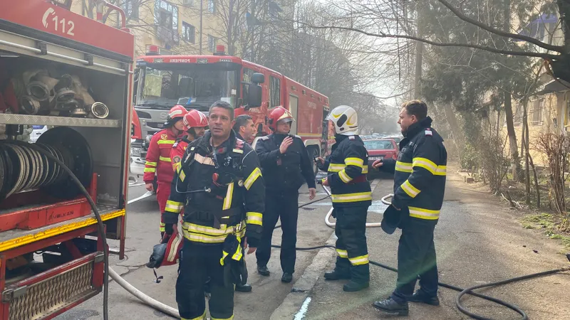 Incendiu la o școală din Constanța. 700 de elevi și profesori, evacuați din clădire - FOTO: Facebook/ ISU Constanța