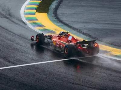 Mașină de Formula 1 în cursă - Foto: Pexels (rol ilustrativ)