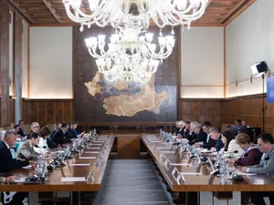 Cum se împart ministerele în guvernul Bolojan? Varianta de lucru a viitorului Executiv - Foto: gov.ro (rol ilustrativ)