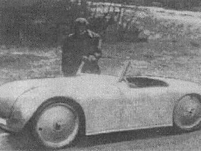 Un inginer român a inventat roadster-ul cu motor spate înaintea lui Porsche 356. Era turbo! - Foto: bizbrasov.ro