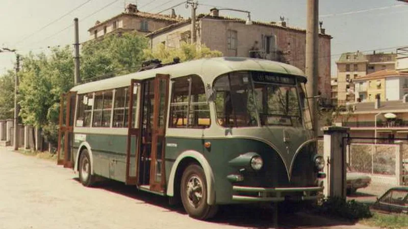 Știți ce este „firobuzul”? A circulat pentru prima dată în România de astăzi acum 81 de ani - Foto: opiniatimisoarei.ro
