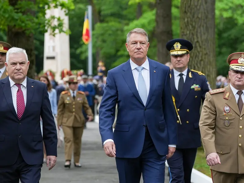 Klaus Iohannis le a promulgat o lege care-i privește pe veteranii de război FOTO: Facebook/Klaus Iohannis (imagine cu rol ilustrativ)