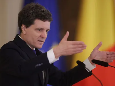 Nicuşor Dan, în timpul unei conferinţe de presă - Foto: INQUAM PHOTOS/George Călin