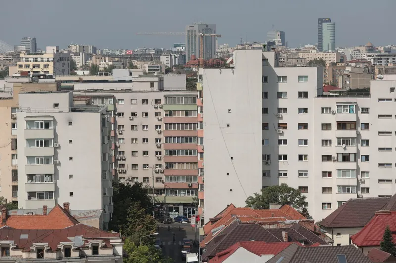 Blocuri în Bucureşti, văzute din Foişorul de Foc - Foto: INQUAM PHOTOS/George Călin