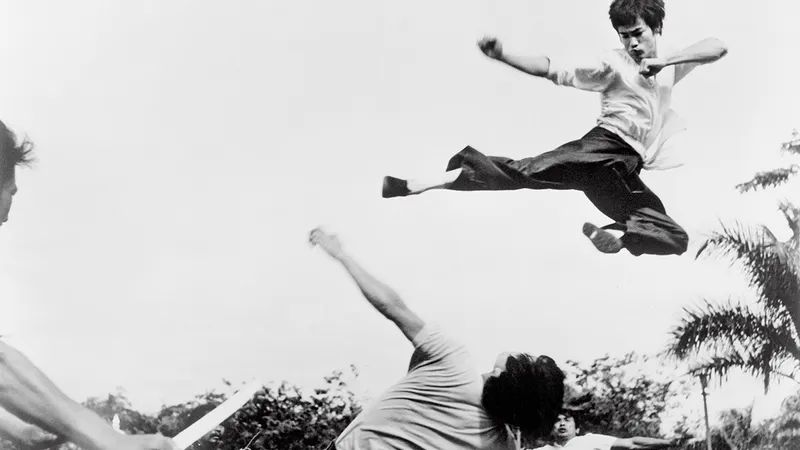 Bruce Lee în „Pumnul de Fier“din 1971