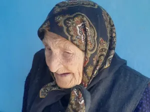 Bătrâna în vârstă de 103 ani - Foto: Vremeanoua