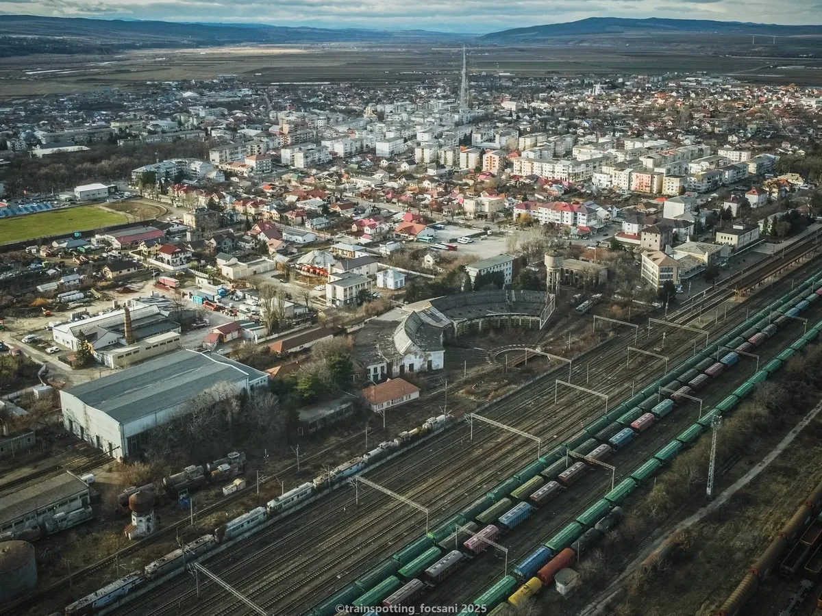 Depoul CFR Adjud - Foto: mobilitate.eu