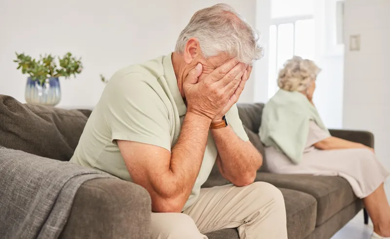 Pensionari triști la pensie - Foto: Freepik