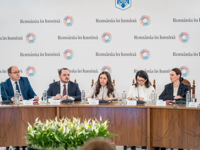 Mirabela Grădinaru la dezbaterea Adicţiile la copii şi adolescenţi - Foto: Alexandru Rogobete