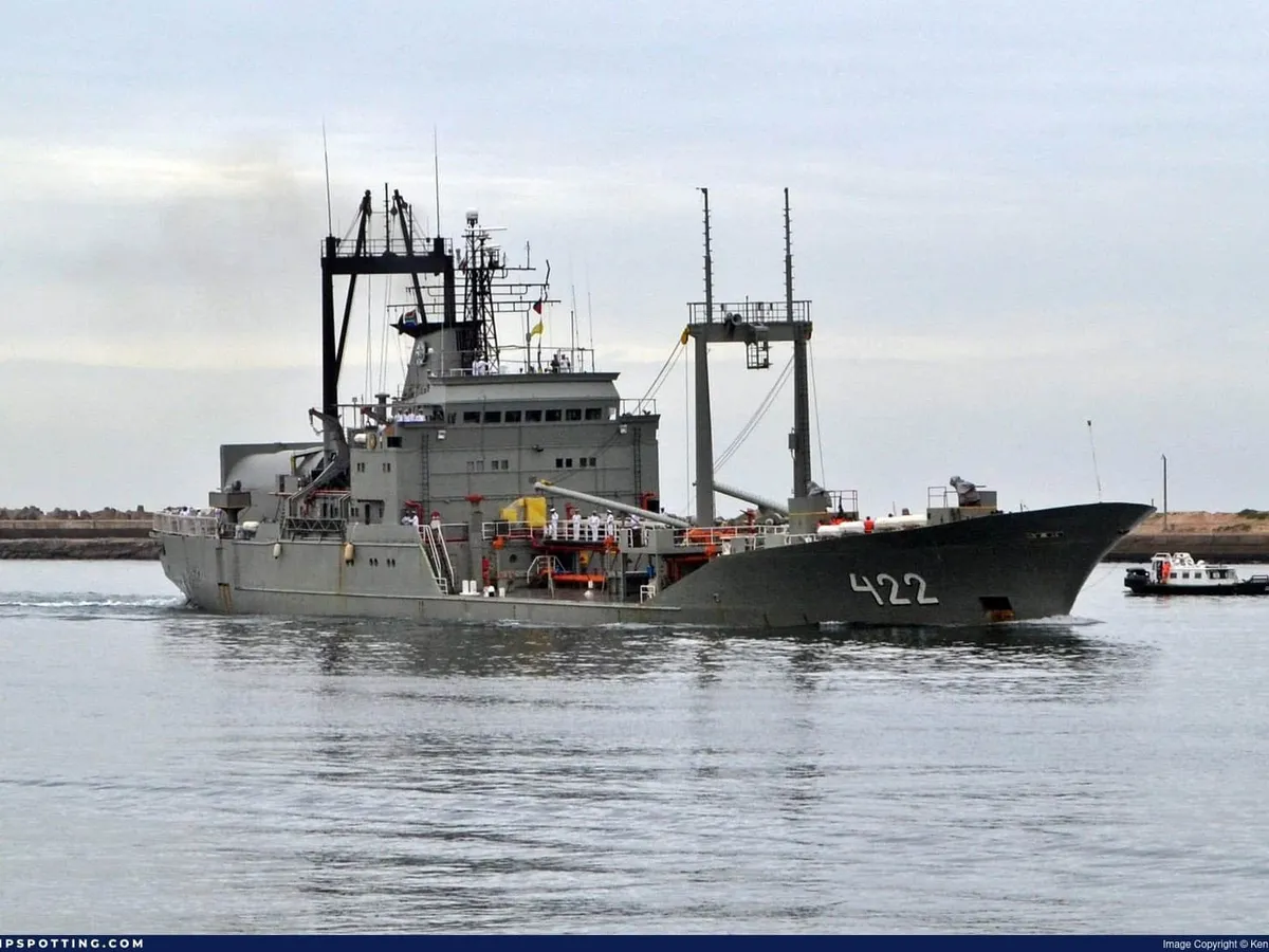 Echipajul navei auxiliare iraniene Bushehr s-a predat  autorităților din Sri Lanka - Foto: Militarnyi