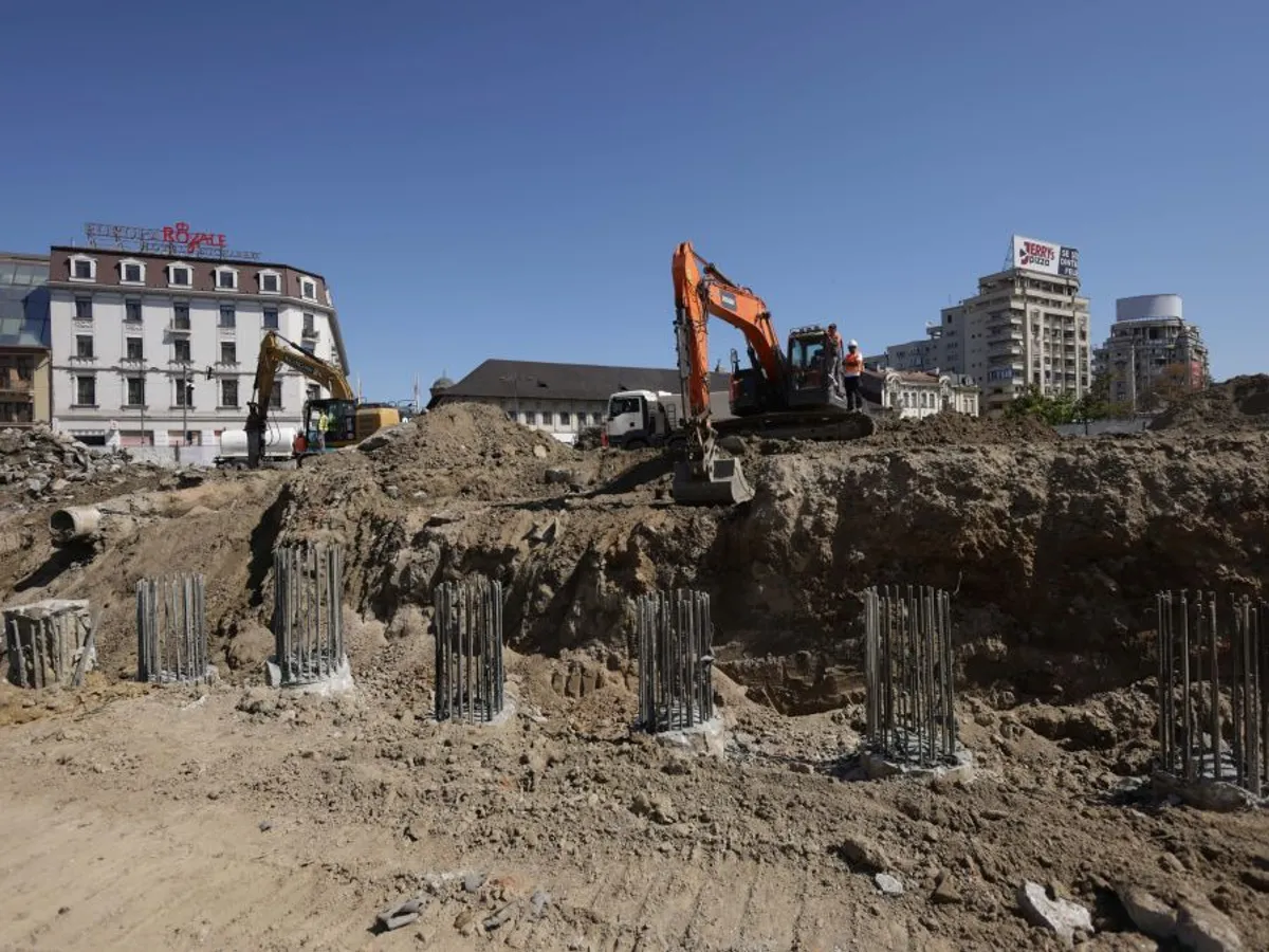 Lucrări la Planşeul Unirii - Foto: INQUAM PHOTOS/George Călin