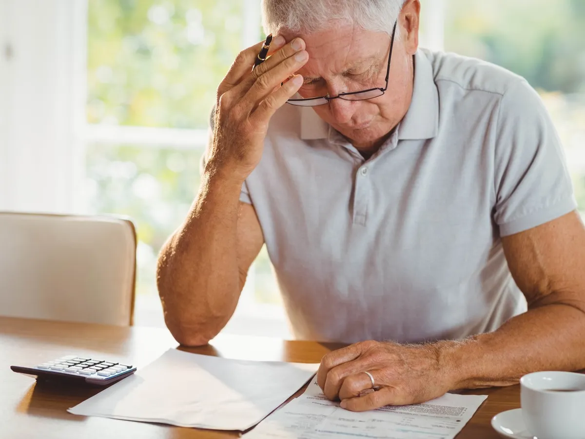 Lovitură pentru români. Impozitele pe locuințe, cu 80% mai mari din 2026. Cresc și impozitele pentru mașini