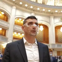 George Simion se ia de Cioloș pe Facebook: „Cine crezi că te votează”/ Foto: Inquam Photos / Octav Ganea
