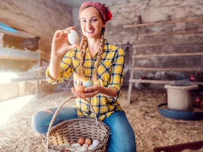 O femeie a găsit ouă - Foto: Freepik