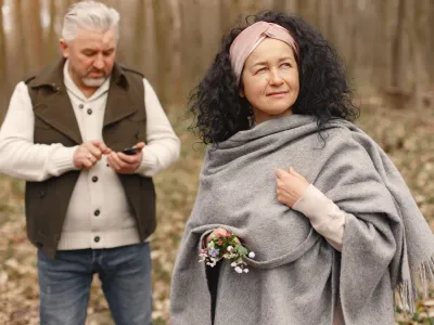 Venituri nepermanente ignorate la pensie. Pensionarii trebuie să refacă adeverințele contra unei sume mari