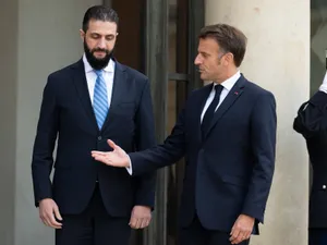 Președintele interimar al Siriei, primit de Macron la Paris - Foto: Profimedia Images