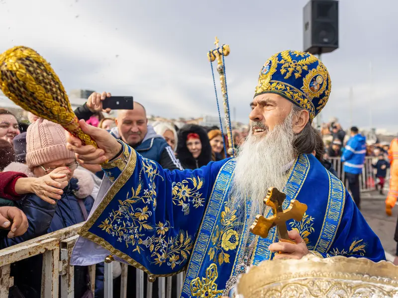 ÎPS Teodosie, „dojenit” de BOR cu un avertisment scris: „A încălcat ordinea prin acte de răzvrătire” - Foto: INQUAM Photos/ Costin Dincă/ Imagine cu caracter ilustrativ