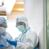 În timp ce România ridică toate restricțiile, OMS avertizează: Pandemia COVID nu s-a terminat