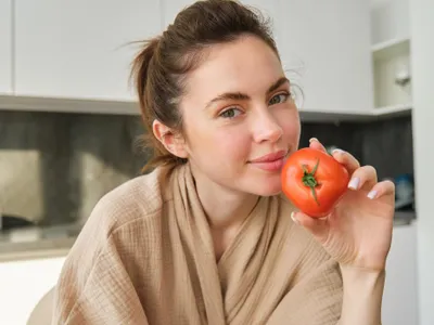 Ingredientul din bucătărie pe care să-l pui în bulionul de roșii pentru a ține mai mult. Costă 1 leu - Foto: Freepik