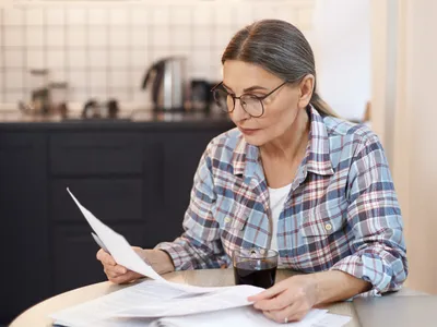 Pensionară la pensie - Foto: Freepik