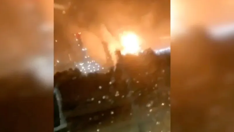 Incendiu uriaș la o rafinărie de petrol din Rusia - Foto: Profimedia Images