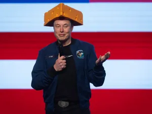 Elon Musk pleacă din administrația Trump dezamăgit de proiectul DOGE: „Majorează deficitul bugetar” - Foto: Profimedia images