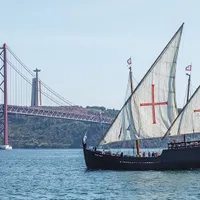 Ponte 25 de abril, podul suspendat care leagă orașul Lisabona de Almada
