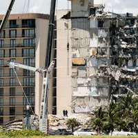 Cât de sigur e blocul în care stai? Avertismentele dure ale prăbușirii blocului din Florida/FOTO: ziaruldeiasi.ro