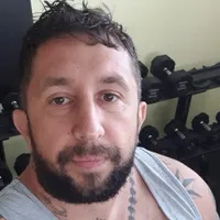 Interlopul „reporter" care jefuia românii prin benzinării în străinătate a fost prins Foto: Facebook
